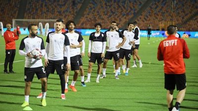 رغم رفض البطولات.. السفير المصري يكشف سبب إقامة لقاء توجو ومصر في موعده