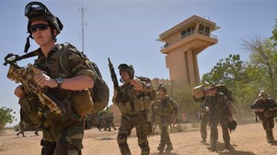 الجيش الفرنسي يعلن مقتل نحو 30 إرهابيا في مالي