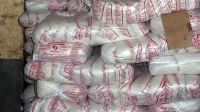 ضبط سكر تمويني داخل مخزن قبل بيعه بالسوق السوداء في الغربية