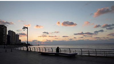 لبنان تبدأ حالة الإغلاق التام حتى نهاية الشهر الحالي للحد من تفشي كورونا