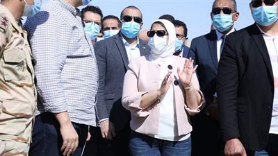وزيرة الصحة تتفقد أعمال الإنشاء بوحدة طب أسرة أبو زنيمة الجديدة بتكلفة ٢٥ مليون جنيه