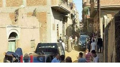 بسبب مشاكل الجيرة ..  ربة منزل تتسبب في وفاة عجوز  بالشرقية