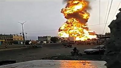 مقتل 4 وإصابة 3 في انفجار هائل بوسط العاصمة اليمنية | فيديو