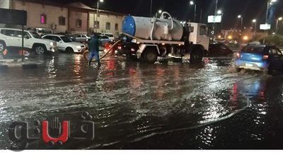 رفع تجمعات مياه الأمطار في المنصورة | فيديو وصور