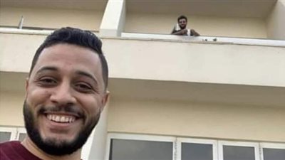 قصة أول صور لمحمد صلاح في العزل