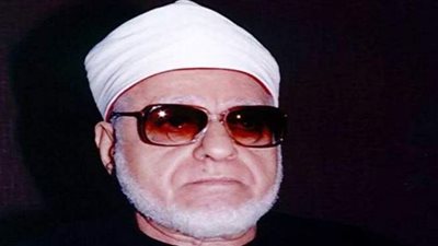 هل تغيير الاسم الاجنبي واختيار آخر عربى من شروط إشهار الإسلام؟