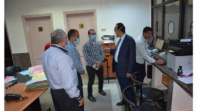 نائب محافظ المنيا يتفقد المركز التكنولوجى لمتابعة إجراءات التصالح