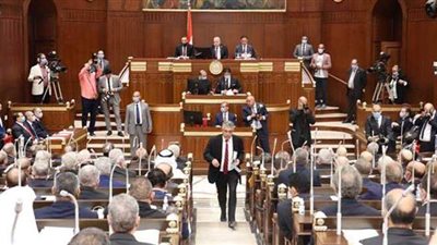 مصادر: أعضاء لجنة 