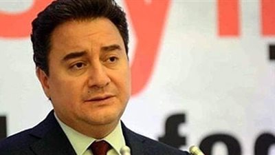 علي باباجان: تركيا تسجل بين 30 و 40 ألف إصابة بكورونا يوميا والحكومة تتجاهل