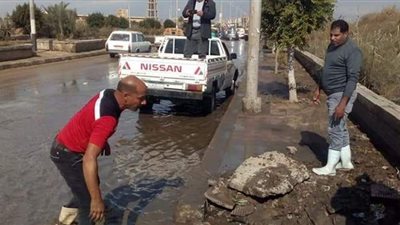 رفع تجمعات مياه الأمطار بالمنصورة | صور