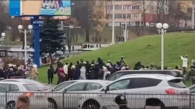 حملة اعتقالات جديدة واستخدام الغاز المسيل للدموع والقنابل الصوتية في بيلاروسيا