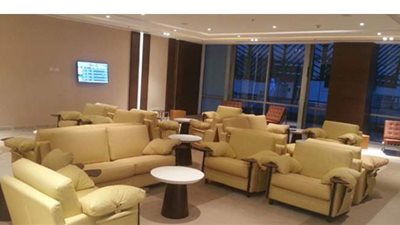 الفئات المسموح لها حجز استراحات مطار القاهرة