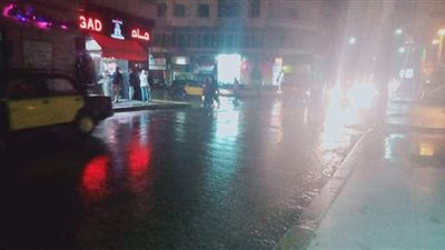 هطول أمطار غزيرة على الإسكندرية ليلا