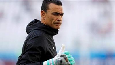 كلاكيت عاشر مرة.. الحضري يتراجع عن اعتزال الكرة ويقترب من الانضمام إلى نادي 