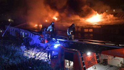 اللقطات الأولى من حريق محطة مترو أنفاق برلين | فيديو وصور