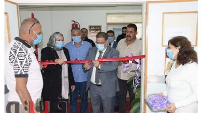 رئيس جامعة القناة يفتتح مكتب خدمة أسر الشهداء