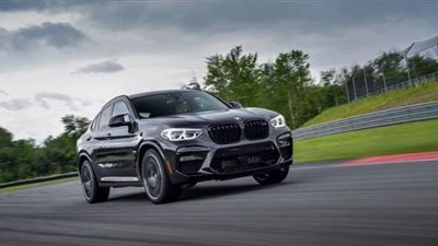 سباق تسارع بين بي ام دبليو X4 M لمرسيدس GLC 63 S وجاجوار F-Pace SVR|فيديو