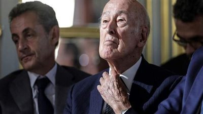 نقل رئيس فرنسا الأسبق من مقر إقامته للمستشفى