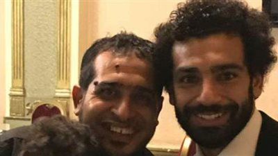 سلطات مطار القاهرة تمنع ابن عم محمد صلاح من السفر