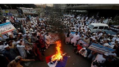 جماعة إسلامية باكستانية تلغي احتجاجها المقرر على الكاريكاتير المسيء للنبي محمد