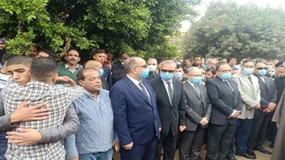 الآلاف يشيعون جثمان الشهيد اللواء ياسر عصر بطوخ في القليوبية