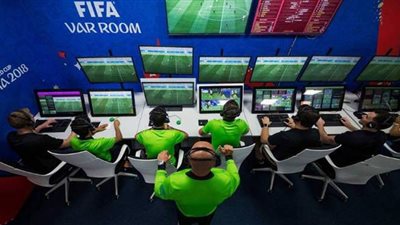 بناء على طلب الفيفا.. 3 شركات تهتم بتقنية الفار