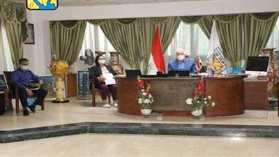 محافظ جنوب سيناء يناقش استعدادات تشغيل الطريق الدولي 