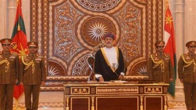 سلطنة عمان تحتفل بأول يوم وطني تحت راية 