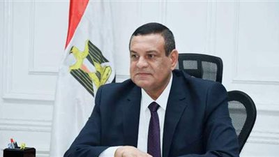 محافظ البحيرة يعزل رئيس قرية لعدم حياديته تجاه المرشحين