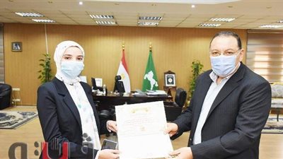 أستاذة جامعية.. قصة فتاة تحدت الصعاب للحصول على درجة الماجستير من الخارج | صور