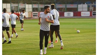 مسئولو الأهلي يتهمون 