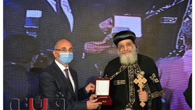 رئيس جامعة الزقازيق يشارك في احتفالية الذكرى الثامنة لتجليس البابا تواضروس الثاني