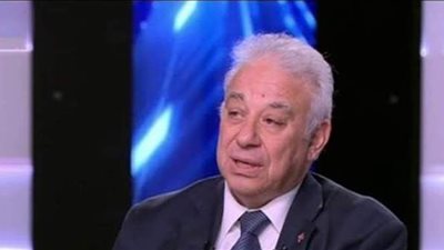 عادل خطاب: ارتداء الكمامة يقلل احتمالية نقل العدوى من 100% إلى 1.5 %