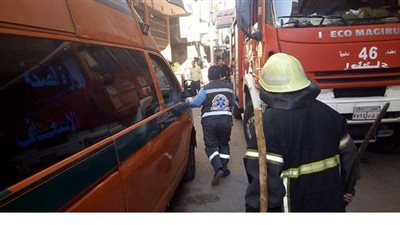 اشتعال النيران بسيارة ملاكي أمام منزل مالكها في المنصورة