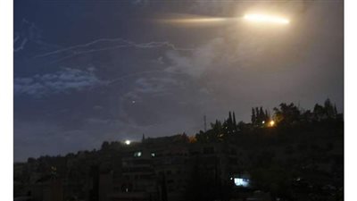 إسرائيل تعلن شن غارات على فيلق القدس الإيراني والجيش السوري في دمشق