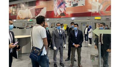 7 صور ترصد وصول المنتخب الوطني لمطار القاهرة بعد الفوز على توجو