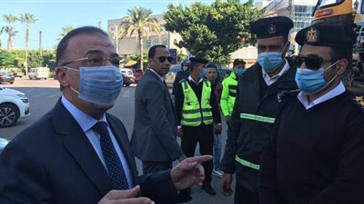 الشريف يشدد على تكثيف حملات ضبط التكاتك والمركبات المخالفة بكافة أحياء الإسكندرية