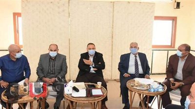 محافظ الشرقية لـ«المسئولين»: اللي مش قادر يشتغل معانا يترك المكان | صور