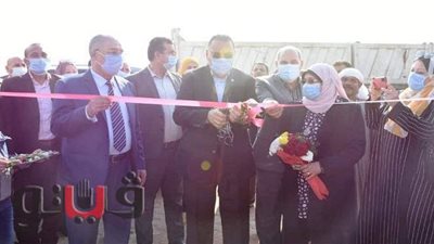 محافظ الشرقية خلال افتتاحه النقطة الوسيطة: 
