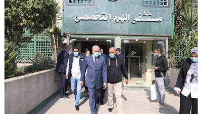 محافظ الجيزة يزور مصابي حادث انقلاب أتوبيس الرماية