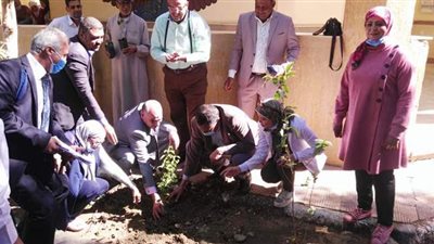 رئيس جامعة الأقصر ومنسق مبادرة 