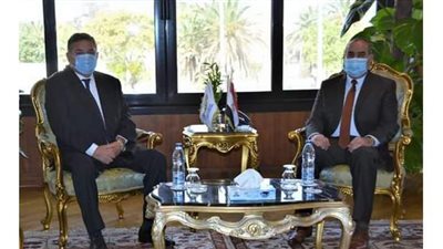 وزيرا الطيران وقطاع الأعمال يبحثان إقامة مشروع سياحي  بشرم الشيخ