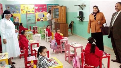 تربية الشرقية تتابع  تطبيق الإجراءات الاحترازية وسير الدراسة  بمدارس الزقازيق