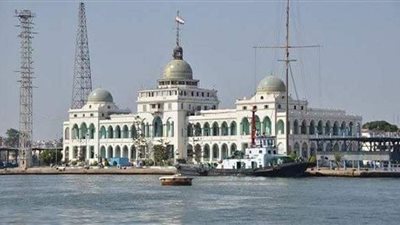 الحكومة تكشف حقيقة إصدار تخفيضات جديدة لرسوم مرور السفن بقناة السويس