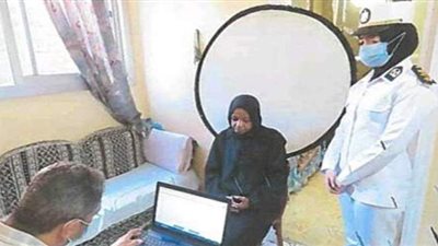 الأحوال المدنية تلبي طلبات حالات إنسانية باستخراج بطاقات الرقم القومي بمحال إقامتهم