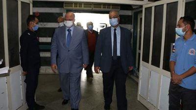 محافظ القاهرة يتفقد حالة مصابى حادث أتوبيس البساتين