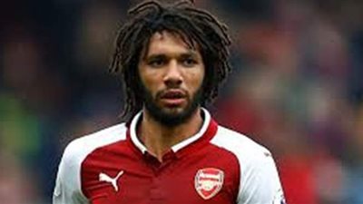 عزل صحي لمحمد النني بالغردقة.. وكوكا يؤجل سفره لليونان بعد الإصابة بكورونا