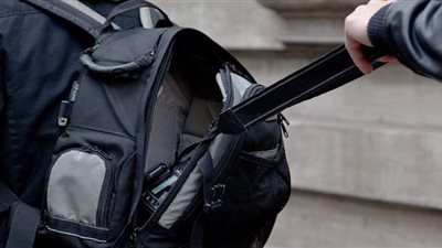 خطف حقيبة صحفي وسط مدينة الأقصر