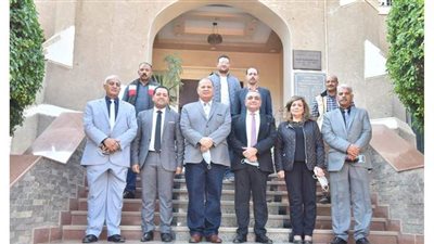 محافظ أسيوط يعلن فتح فصل جديد لاستيعاب الأطفال المتقدمين لمرحلة رياض الأطفال