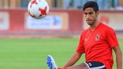 ثلاثي الأهلي العائد من الإعارة ينتظم غدًا في المران الجماعي